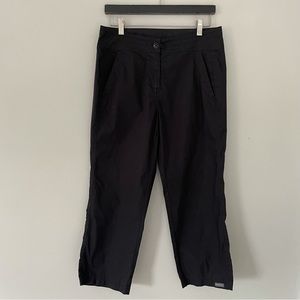 Woolrich Women’s Black Capri Hiking Pants • Size 6